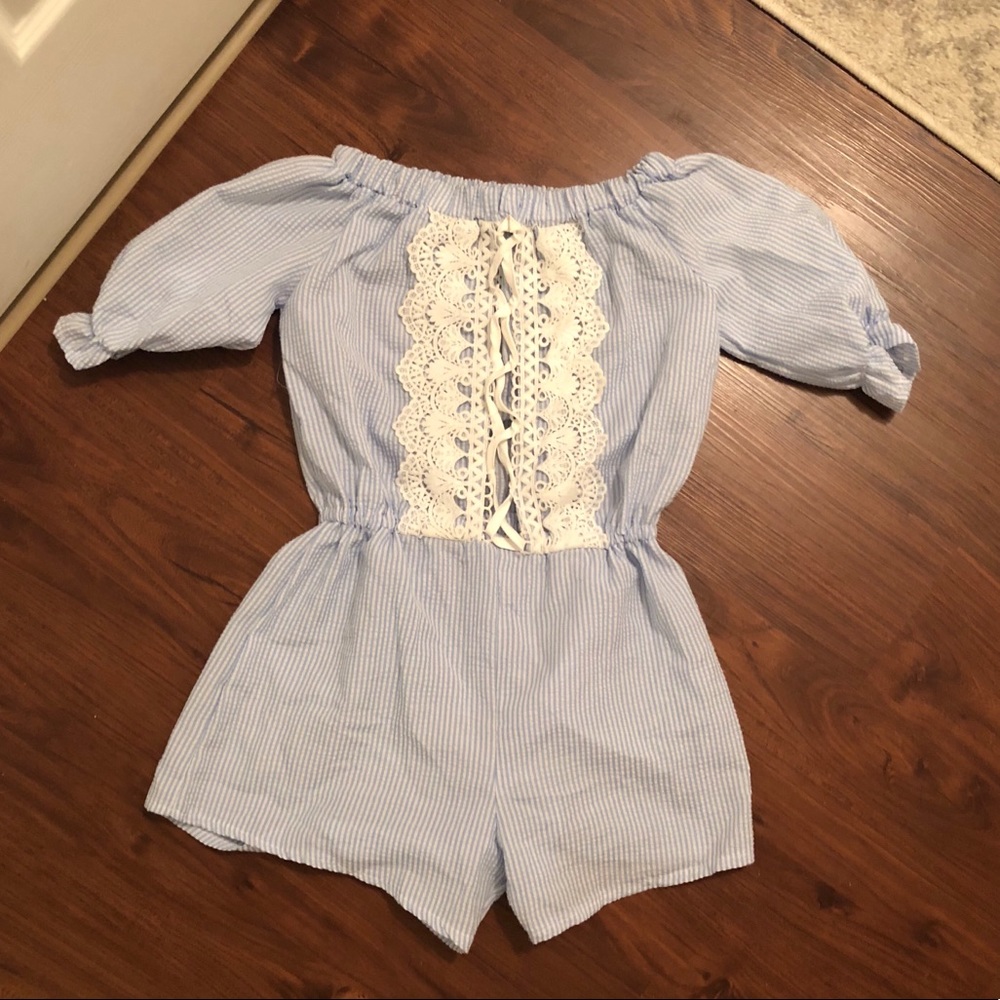 Super cute romper!